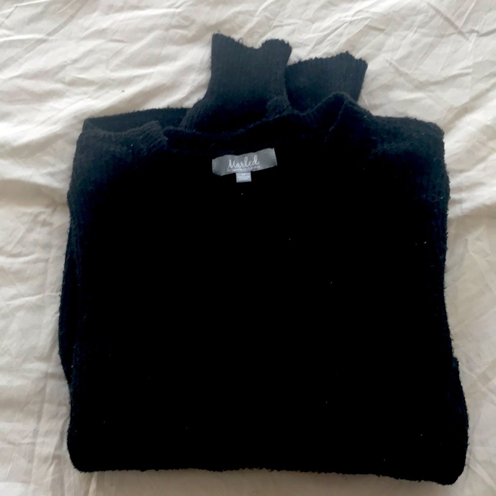 Black Puff sleeve sweater Medium